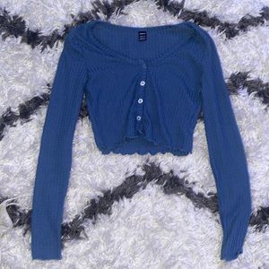 Long sleeve.